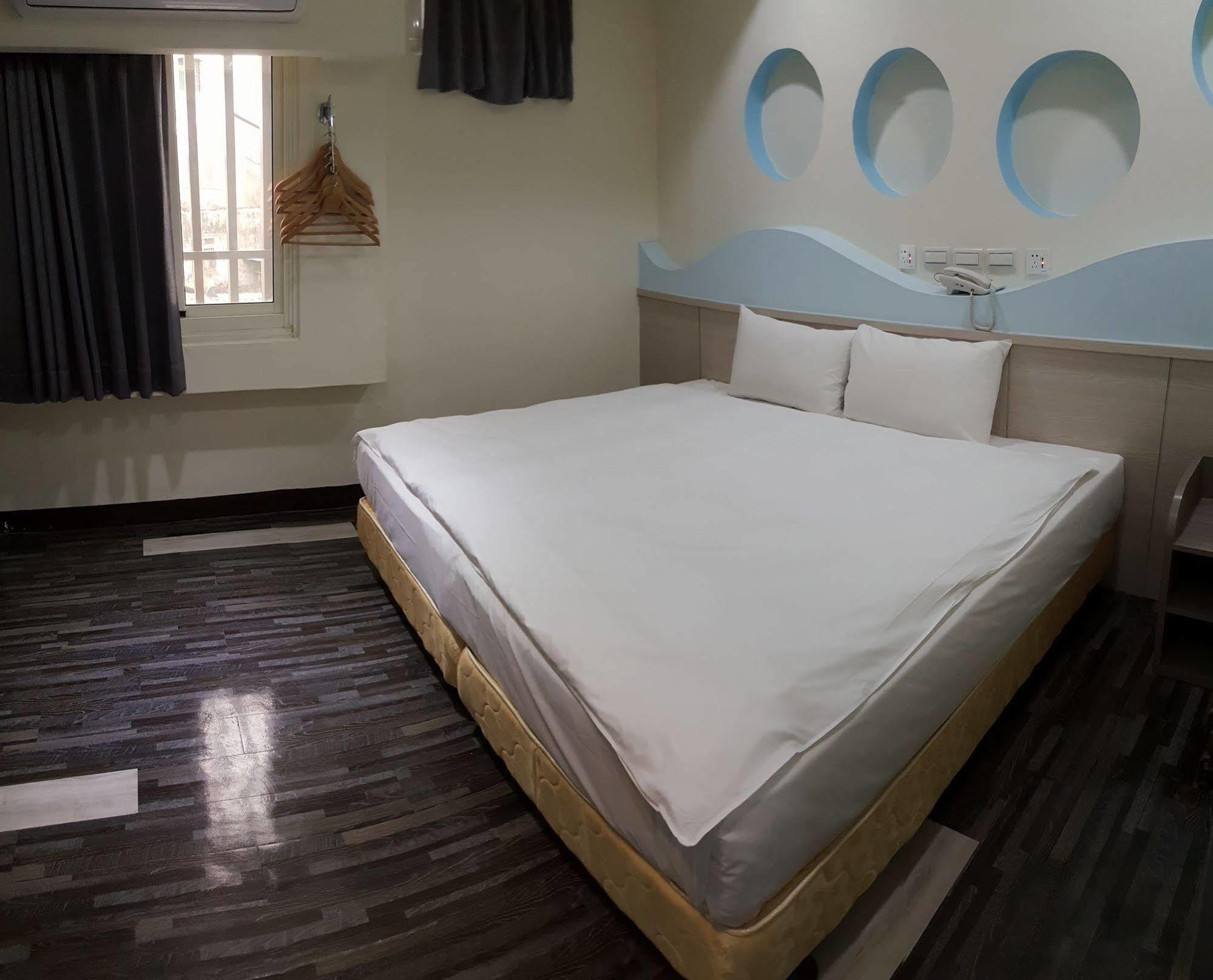 Well Live Hotel Douliu Exterior foto