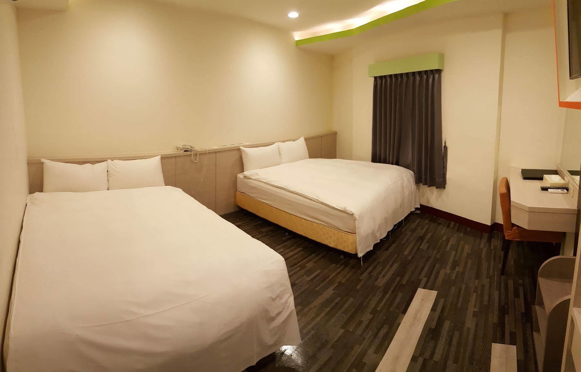 Well Live Hotel Douliu Exterior foto